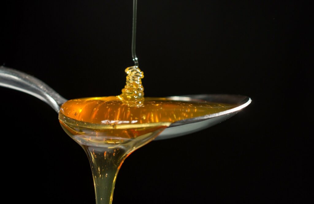 Почему грецкие орехи с медом полезны для здоровья мужчин и женщин